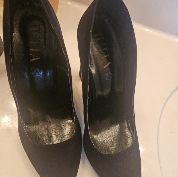 Black pumps - Picture 5 of 5